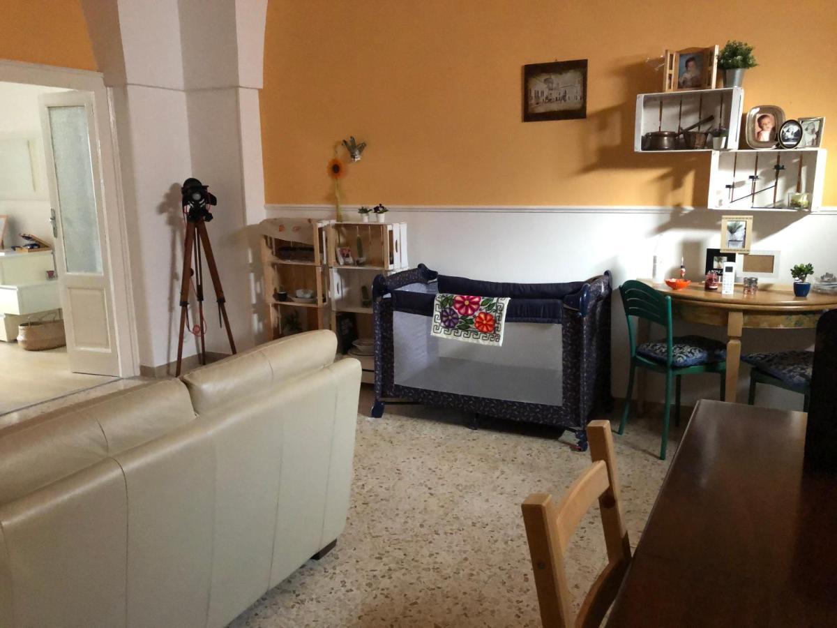 La Casetta Di Angela มันดูเรีย ภายนอก รูปภาพ